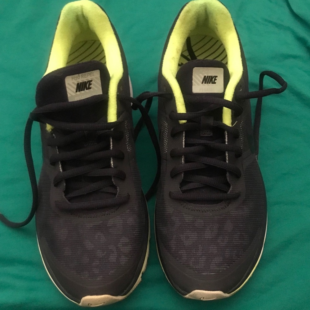 Women’s Nike with reflection